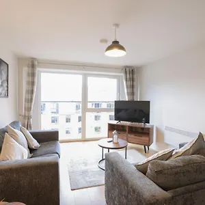  Apartment Southbank Apartment. New! With Free Parking United Kingdom